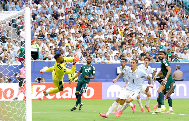 Uruguayan persistence and Saudi patience go in vain